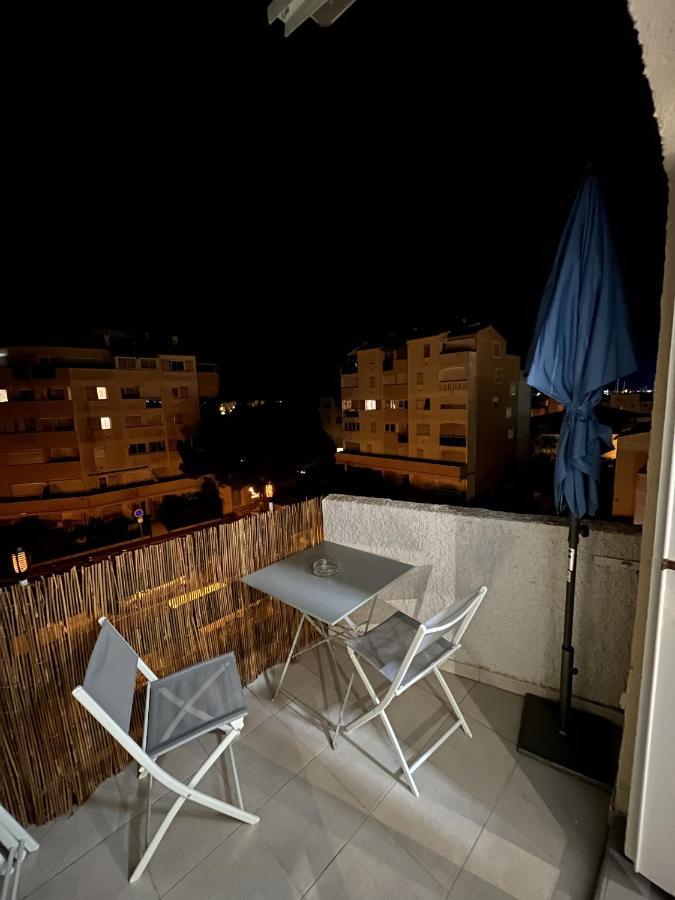 Superbe Appartement A Proximite Plage Et Port Agde Luaran gambar